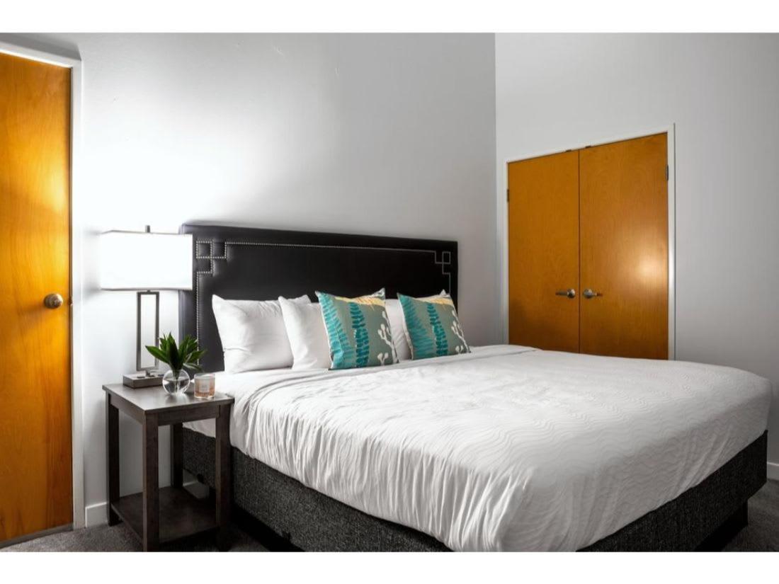 2Br 2Ba In The Block By Cozysuites! Indianápolis Exterior foto